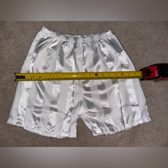 Women’s White Silk Striped Pyjamas - Picture 3 of 5